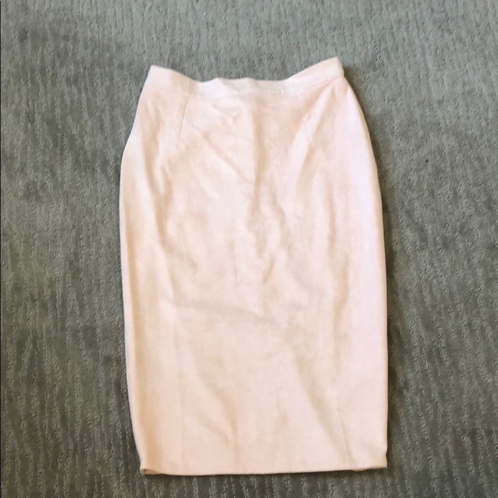 Suede light pink skirt